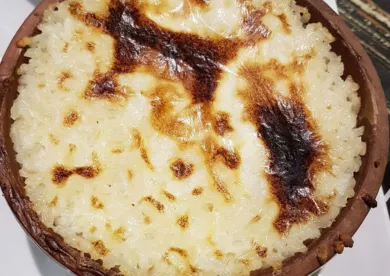 Roz Meammar (Egyptian Baked Rice with Milk)